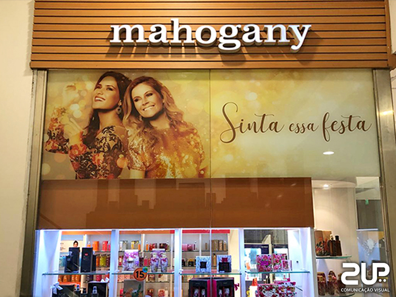 Vitrine Mahogany.jpg