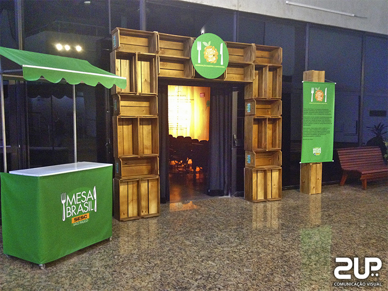 Cenografia Mesa Brasil Sesc.jpg